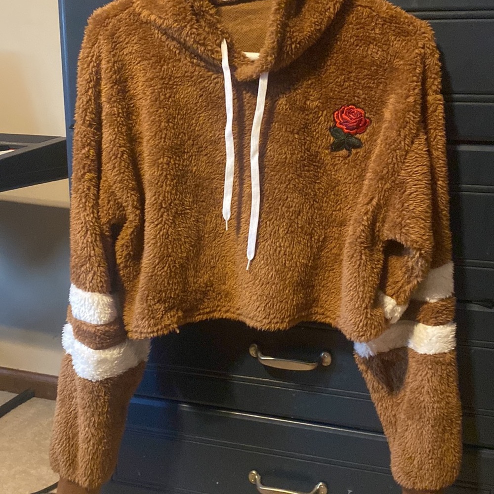 Women’s crop top furry hoodie